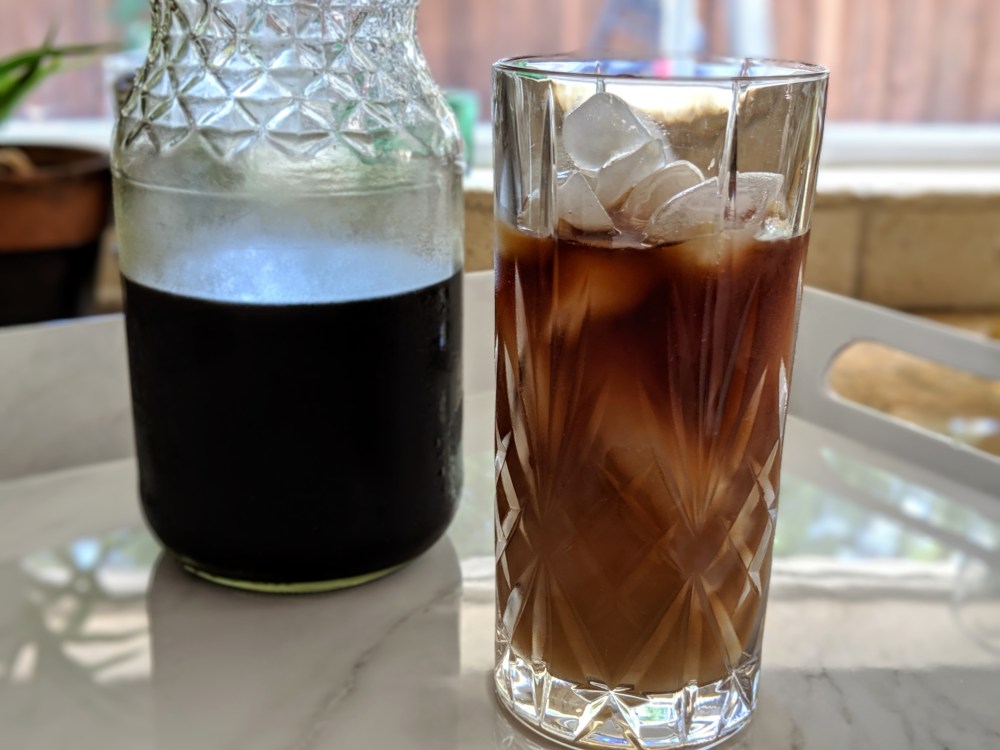 00100lPORTRAIT_00100_BURST20190614161752345_COVER~2