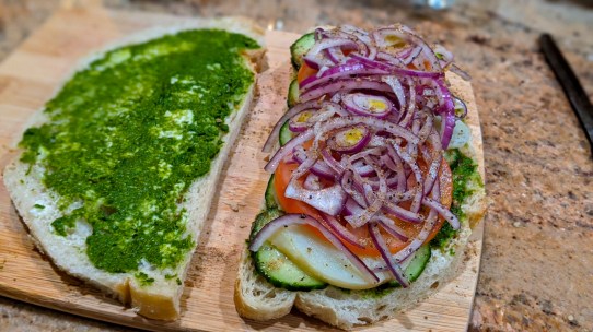 00100lrPORTRAIT_00100_BURST20200415192102987_COVER